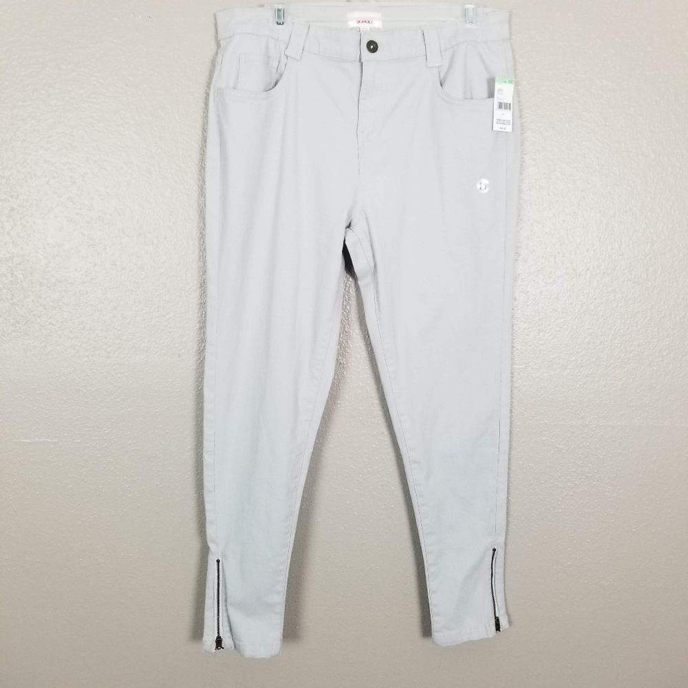 Bongo NWT Light Grey Tapered Ankle Zip Leg Jeans